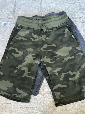 NWT Boys Buffalo' Camouflage Jersey Shorts - Green Camo & Grey 2 pk